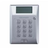 DS-K1T802E, терминал доступа со встроенным считывателем